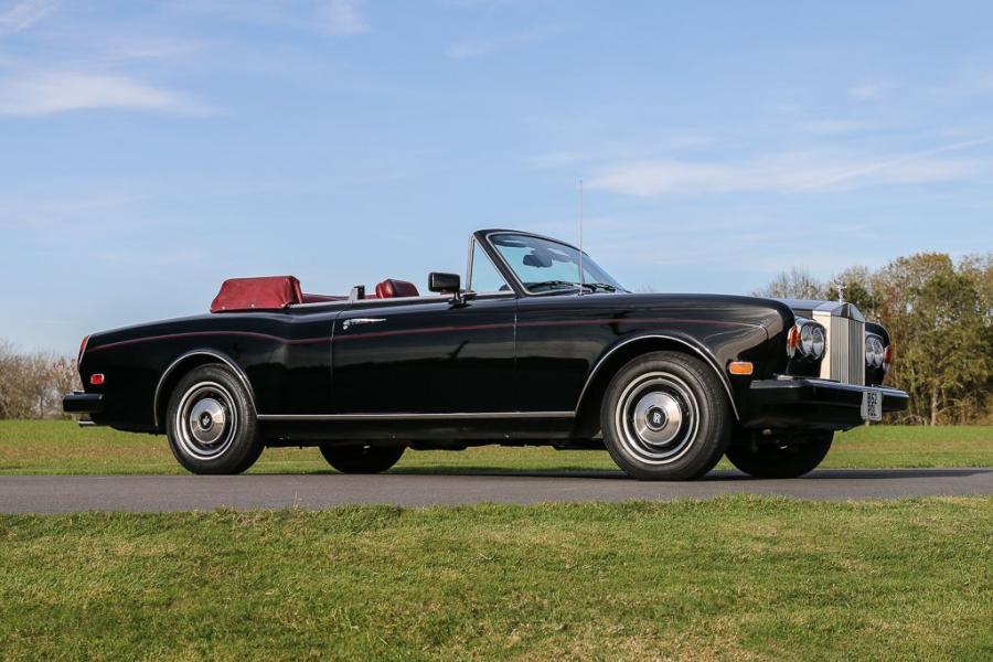  Rolls-Royce Corniche Cabriolet 1981 года  (фото 12 из 36)
